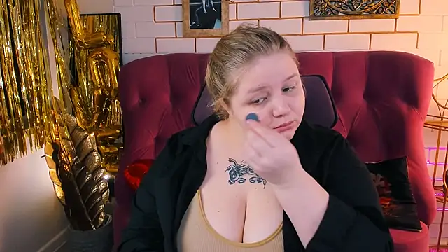 Snapshot of SladaDell chatting on 02-20-26, 09:22 SladaDell online show from 02-20-26, 09:22