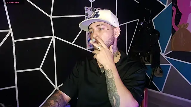 nicolastorres99 online show from 10-25-25, 03:28