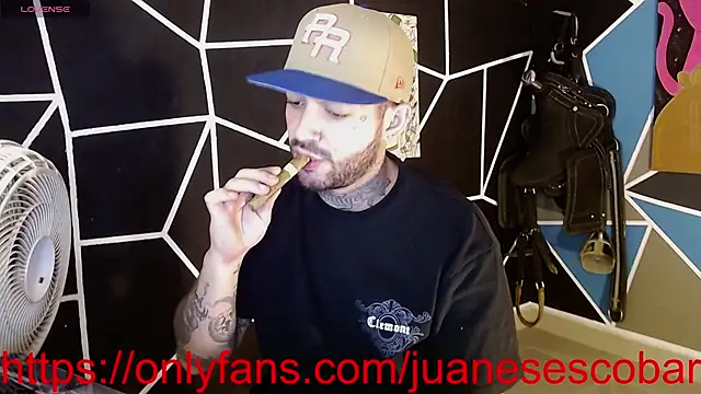 nicolastorres99 online show from 10-11-25, 03:40