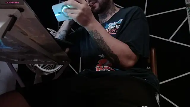 nicolastorres99 online show from 11-05-25, 06:33