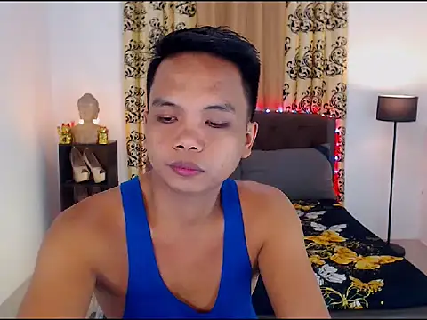 Snapshot of XExtraServiceManX chatting on 09-22-25, 12:33 XExtraServiceManX online show from 09-22-25, 12:33