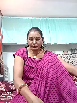 Snapshot of ZIVAA chatting on 11-11-25, 10:32 ZIVAA online show from 11-11-25, 10:32