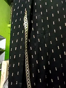 Snapshot of ZIVAA chatting on 01-07-26, 07:02 ZIVAA online show from 01-07-26, 07:02