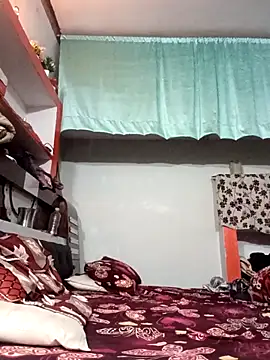 Snapshot of ZIVAA chatting on 11-07-25, 12:42 ZIVAA online show from 11-07-25, 12:42