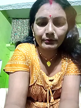 Snapshot of ZIVAA chatting on 02-12-26, 04:45 ZIVAA online show from 02-12-26, 04:45