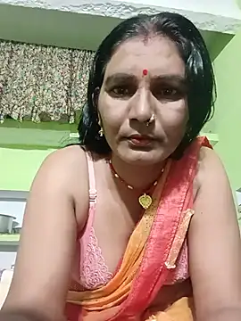 Snapshot of ZIVAA chatting on 06-21-26, 06:30 ZIVAA online show from 06-21-26, 06:30