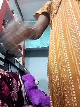 Snapshot of ZIVAA chatting on 02-03-26, 04:10 ZIVAA online show from 02-03-26, 04:10