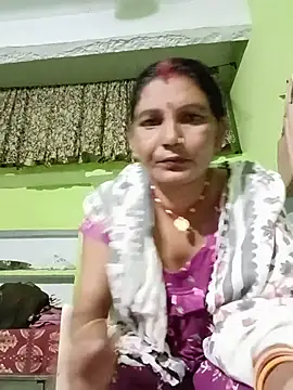 Snapshot of ZIVAA chatting on 06-05-26, 11:05 ZIVAA online show from 06-05-26, 11:05