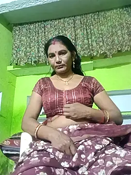 Snapshot of ZIVAA chatting on 03-02-26, 10:44 ZIVAA online show from 03-02-26, 10:44