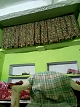 Snapshot of ZIVAA chatting on 05-04-26, 04:10 ZIVAA online show from 05-04-26, 04:10