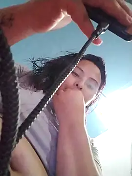 yelezia online show from 12-19-25, 05:00