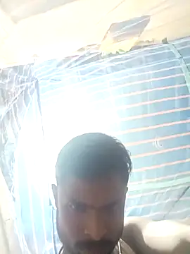 Snapshot of 96Rohon chatting on 10-29-25, 06:18 96Rohon online show from 10-29-25, 06:18