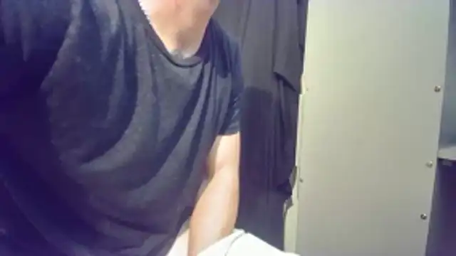 Robbin Bnks online show from 10-30-25, 09:01