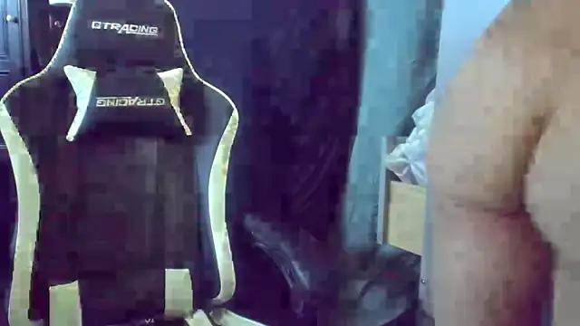 Snapshot of Robbin_Bnks chatting on 09-30-25, 05:13 Robbin Bnks online show from 09-30-25, 05:13