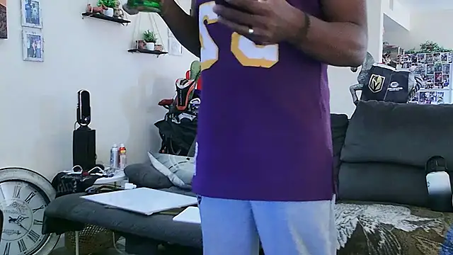 Str8ishVegasGuy online show from 10-25-25, 08:31