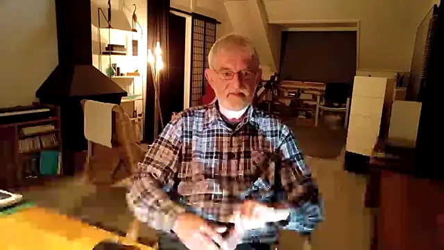 ewaldwillems99 online show from 11-24-25, 07:58