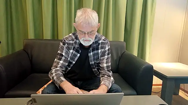 ewaldwillems99 online show from 01-09-26, 06:15