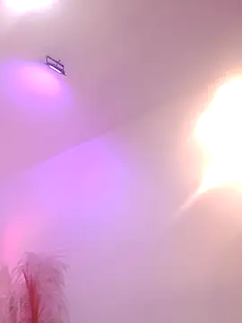 Alisson Milf online show from 04-19-26, 05:52