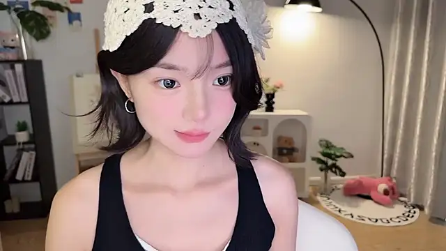 Momo-xx online show from 09-26-25, 11:55