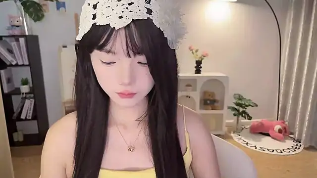 Momo-xx online show from 09-30-25, 11:55