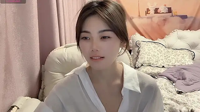 Snapshot of bao-bao- chatting on 06-12-26, 03:21 bao-bao- online show from 06-12-26, 03:21