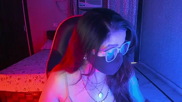 ShylaGill online show from 11-03-25, 11:47