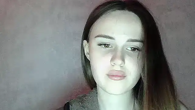 Snapshot of SweetLoraa chatting on 05-30-26, 04:56 SweetLoraa online show from 05-30-26, 04:56