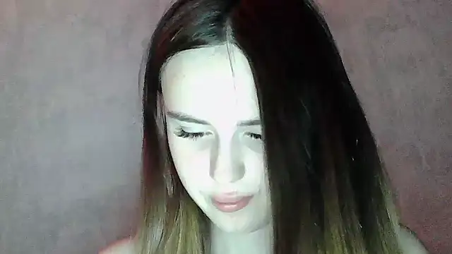 SweetLoraa online show from 07-14-26, 02:05