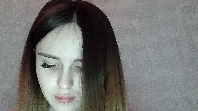 SweetLoraa online show from 01-15-26, 07:01