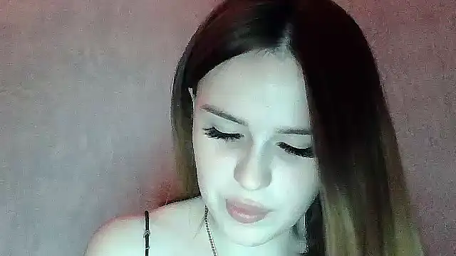 SweetLoraa online show from 11-24-25, 04:51