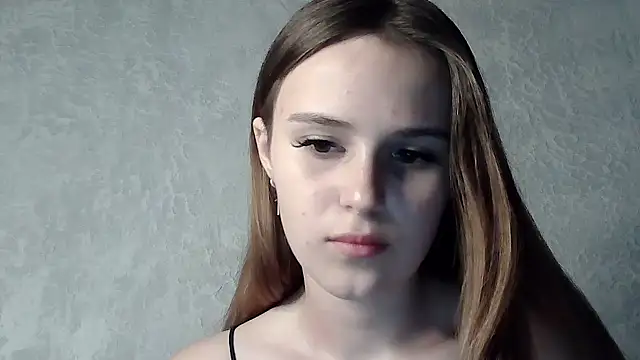 SweetLoraa online show from 09-28-25, 04:03