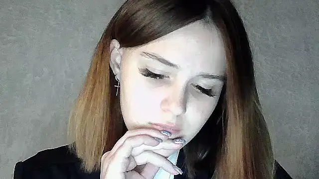 SweetLoraa online show from 10-04-25, 05:25