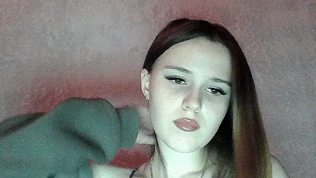 SweetLoraa online show from 11-08-25, 01:47