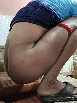 Snapshot of Sarad_sexydaddy chatting on 11-12-25, 02:48 Sarad sexydaddy online show from 11-12-25, 02:48