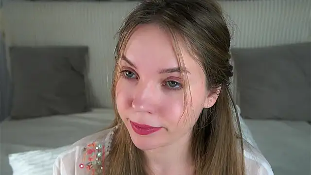 Snapshot of KarriBrownd chatting on 11-20-25, 02:34 KarriBrownd online show from 11-20-25, 02:34