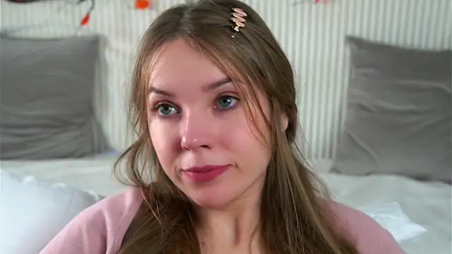 Snapshot of KarriBrownd chatting on 11-04-25, 01:09 KarriBrownd online show from 11-04-25, 01:09