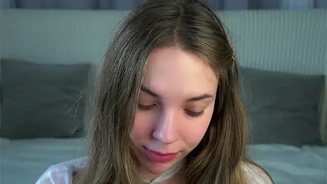 Snapshot of KarriBrownd chatting on 11-27-25, 01:06 KarriBrownd online show from 11-27-25, 01:06