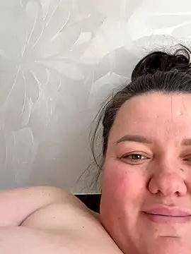 SunnyLeila2101 online show from 09-22-25, 10:43
