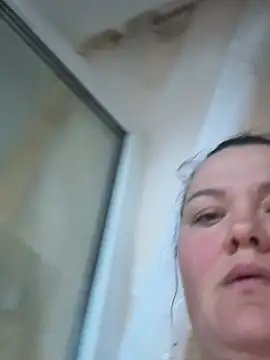 Snapshot of SunnyLeila2101 chatting on 05-17-26, 05:13 SunnyLeila2101 online show from 05-17-26, 05:13