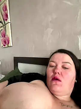 SunnyLeila2101 online show from 10-09-25, 06:25
