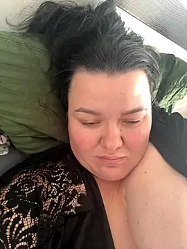 SunnyLeila2101 online show from 11-03-25, 09:24