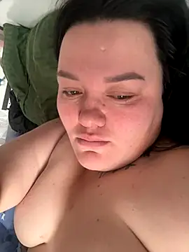 SunnyLeila2101 online show from 10-31-25, 08:11