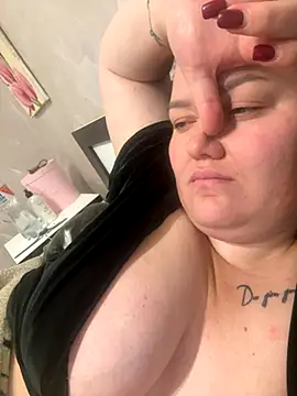 SunnyLeila2101 online show from 10-11-25, 08:10