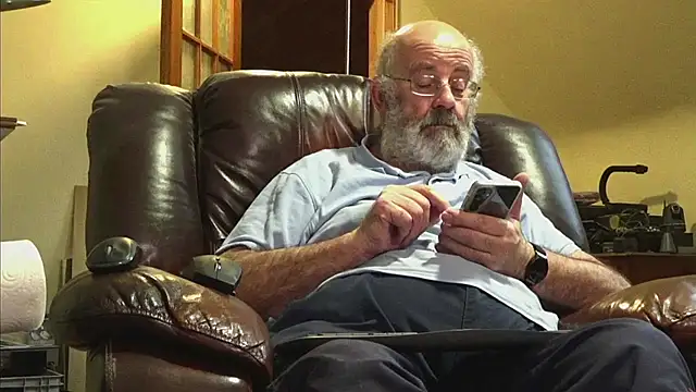 janzer13 online show from 11-14-25, 01:48