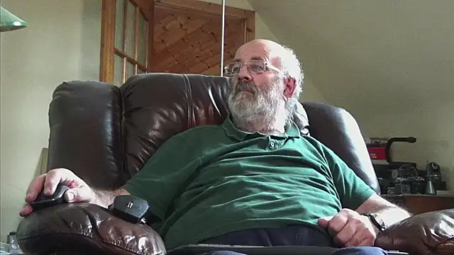 janzer13 online show from 11-30-25, 02:07