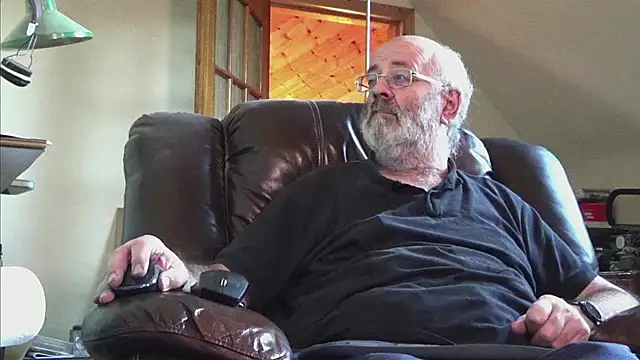 janzer13 online show from 11-25-25, 02:39