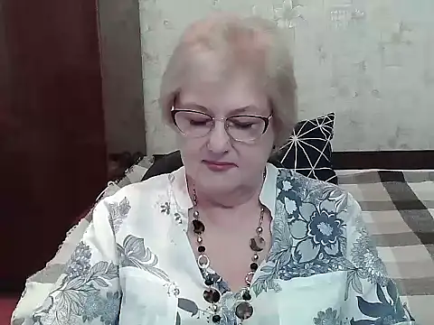 Snapshot of Renata62011 chatting on 07-11-26, 12:27 Renata62011 online show from 07-11-26, 12:27