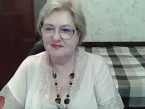 Snapshot of Renata62011 chatting on 06-28-26, 12:00 Renata62011 online show from 06-28-26, 12:00