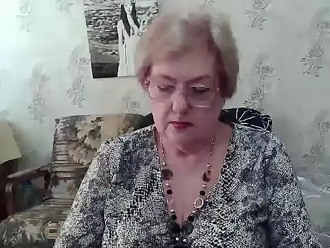 Snapshot of Renata62011 chatting on 04-16-26, 11:44 Renata62011 online show from 04-16-26, 11:44