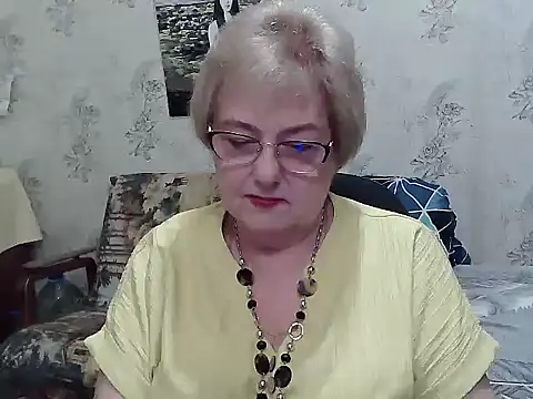 Snapshot of Renata62011 chatting on 06-21-26, 12:00 Renata62011 online show from 06-21-26, 12:00